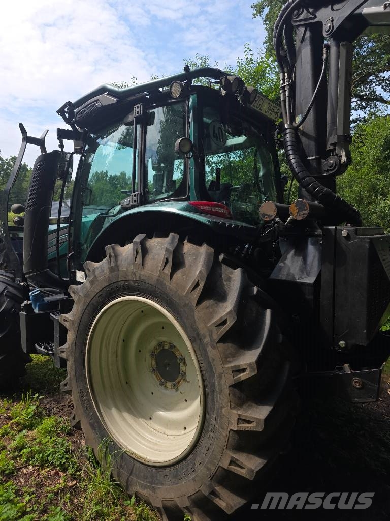 Valtra N 114 HiTech Harvesters