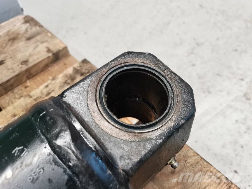 JCB 527-55 hydraulic cylinder Hüdraulika