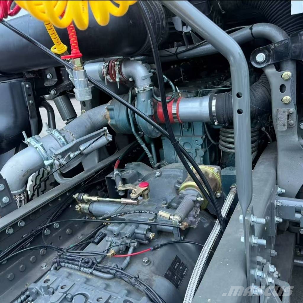 Howo 371 6x4 曳引機組件