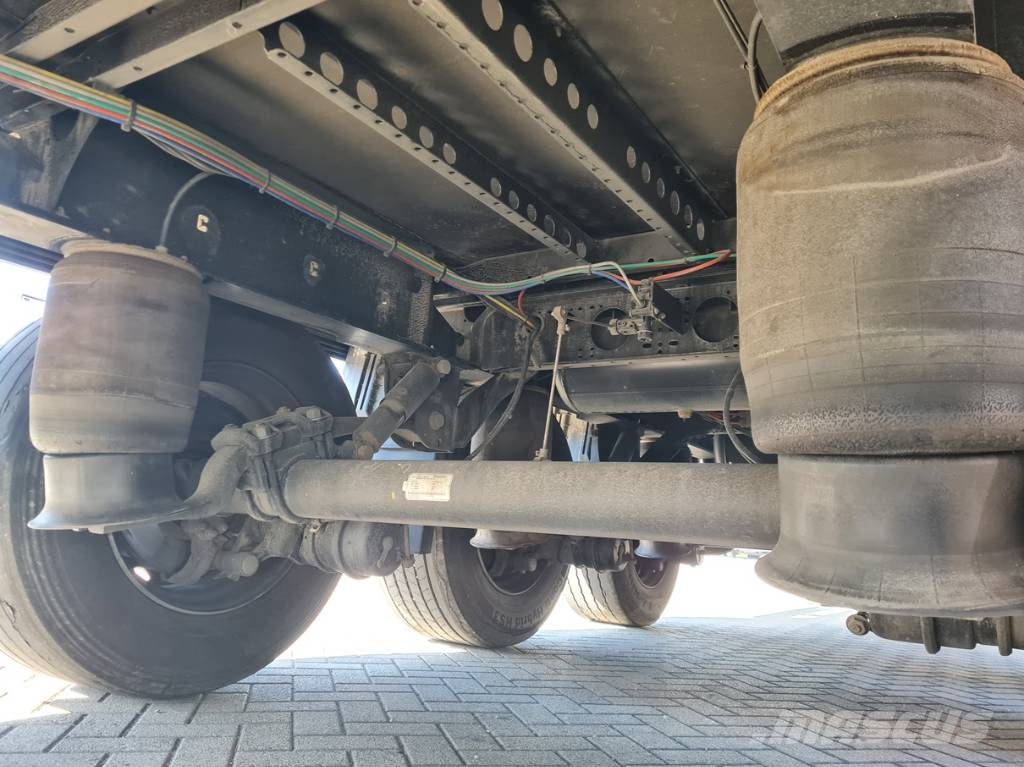 Krone VARIOS Curtainsider semi-trailers