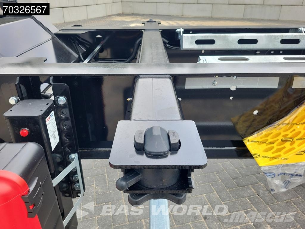 Orthaus Euro Slider 425 3 axles Mutli'45 Lift Axle Extenda Semirremolques portacontenedores
