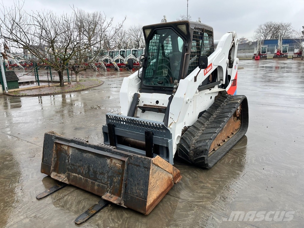 Bobcat T 300 لوادر انزلاقية التوجيه