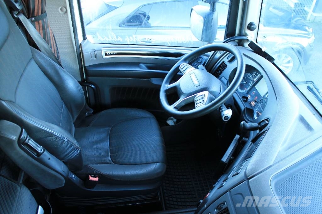 DAF XF 530 FTS 曳引機組件