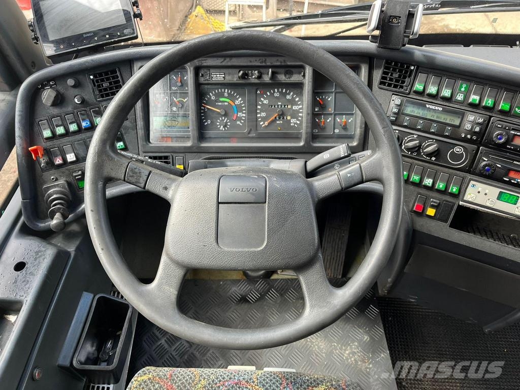 Volvo B12M 4x2 14 SEATS / AC / AUXILIARY HEATING / KITCH Autobuses interurbano