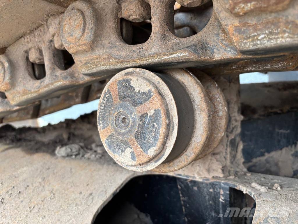 CAT 313 Kāpurķēžu ekskavatori