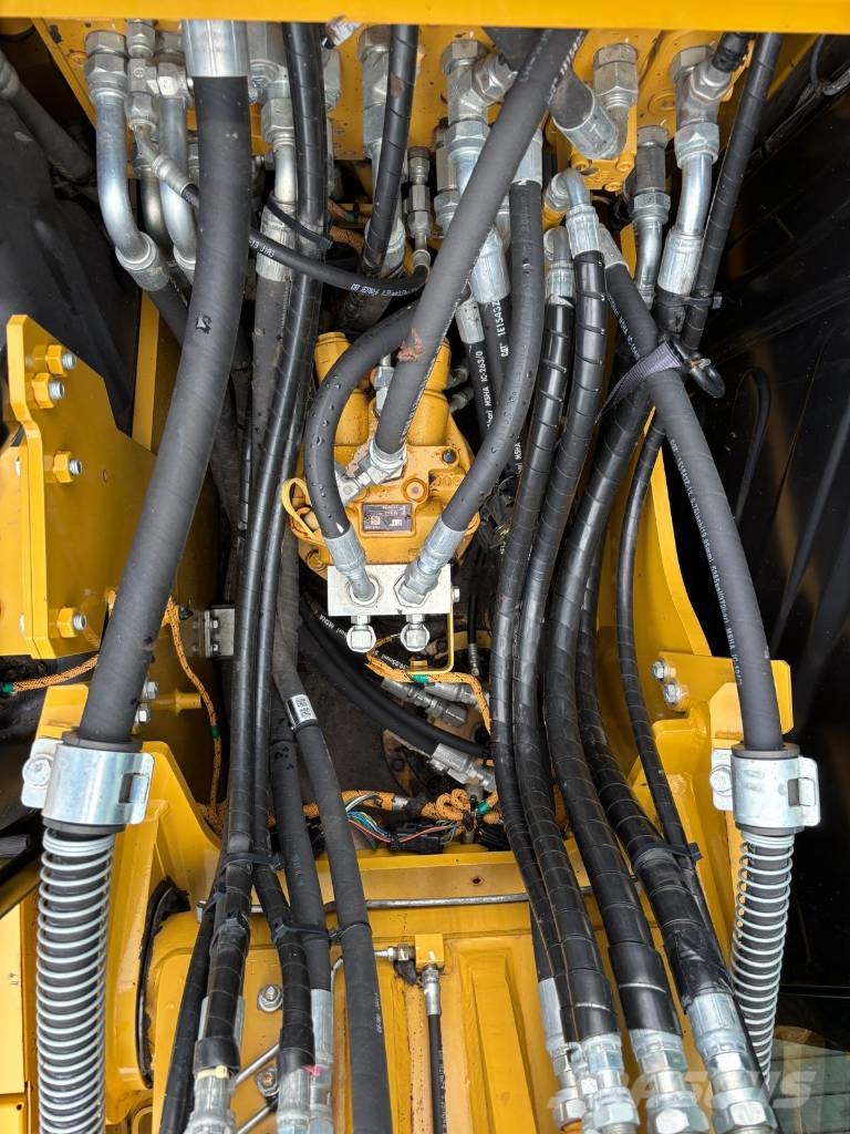 CAT 313 Kāpurķēžu ekskavatori