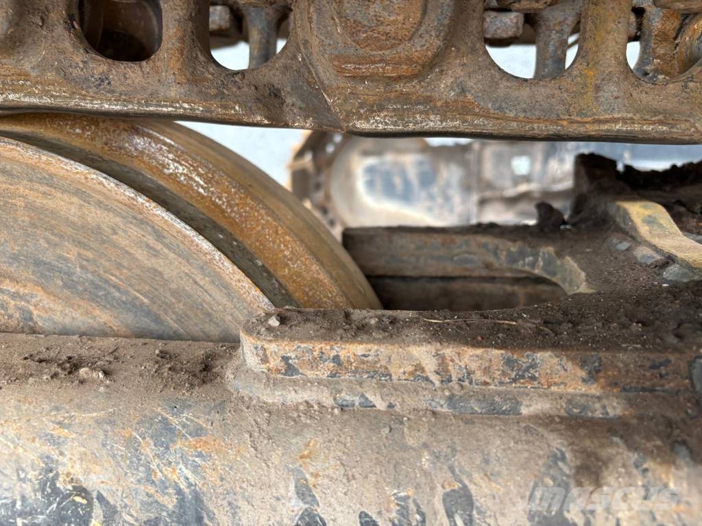 CAT 313 Kāpurķēžu ekskavatori