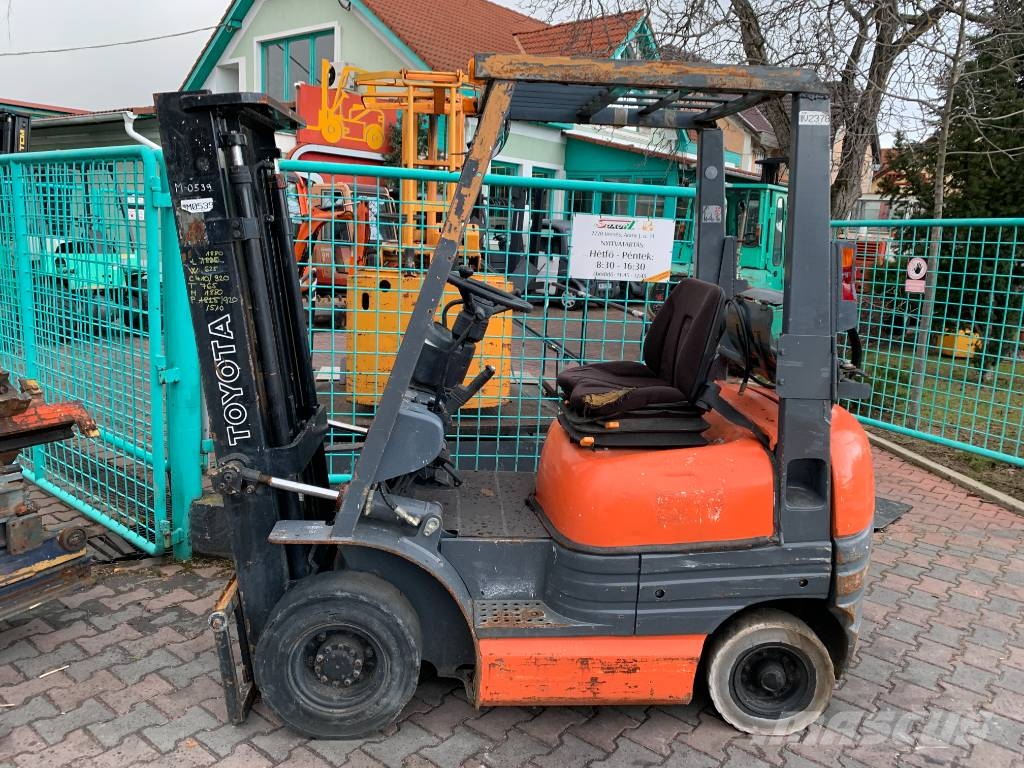 Toyota 6 FGF 15 V-2378 OB LPG (dujiniai) krautuvai