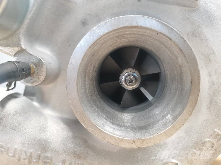 Merlo P 26.6 {Perkins 2674A200} turbocharger Двигатели
