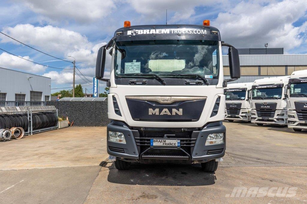 MAN TGS 32.360 BB+STETTER 9m3 混凝土車