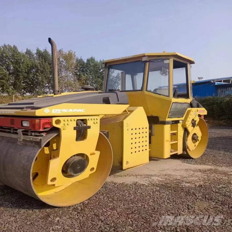 Dynapac CC3200 Valjci sa duplim bubnjem