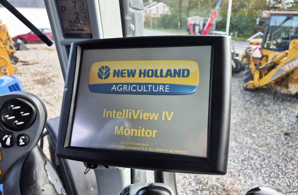 New Holland T 8.300 Traktoren
