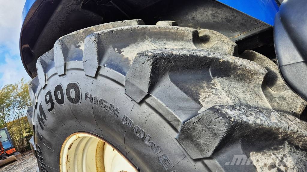 New Holland T 8.300 Traktoren