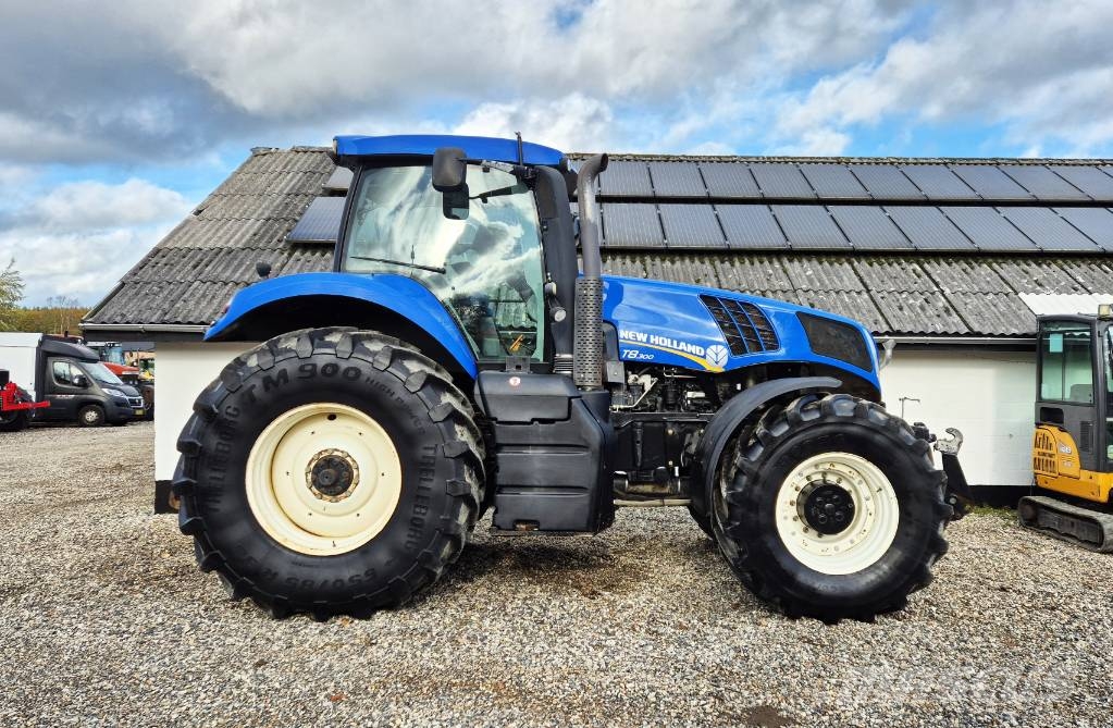 New Holland T 8.300 Traktoren