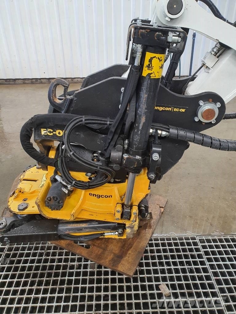 Takeuchi Take-Job TB 295 W , Begagnad SÄLJES Εκσκαφείς με τροχούς - λάστιχα
