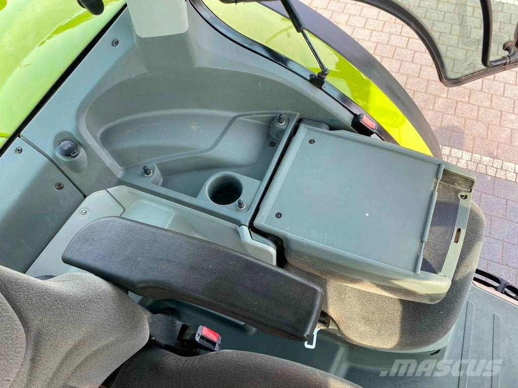 CLAAS Axion 810 Cebis Tractoren