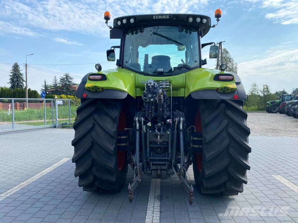CLAAS Axion 810 Cebis Tractoren