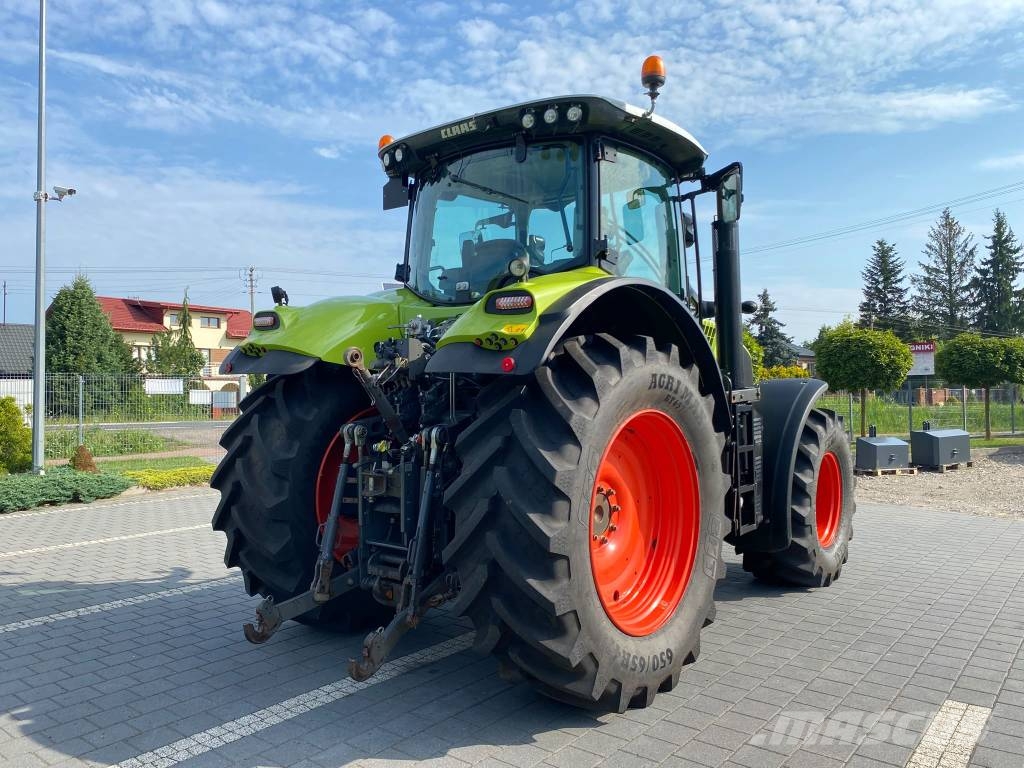 CLAAS Axion 810 Cebis Tractoren
