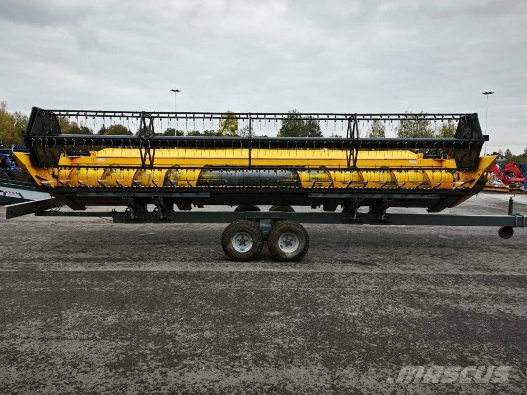 New Holland CX 8.85 Combine harvesters