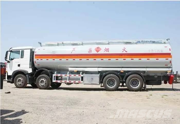 Howo 12 Wheeler Oil Tanker Trucks Tanker trucks