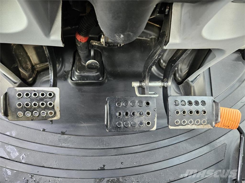 Steyr Kompakt 4115 Ecotech HiLo Traktorit