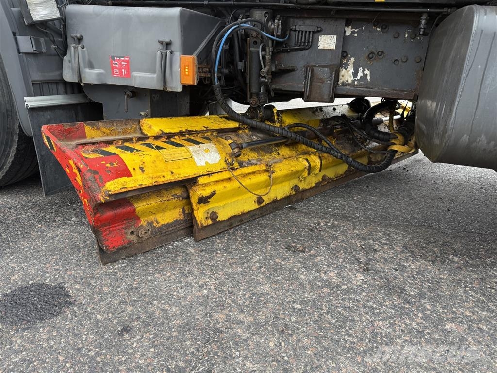 Scania P380 6X2 Koukkulava kuorma-autot
