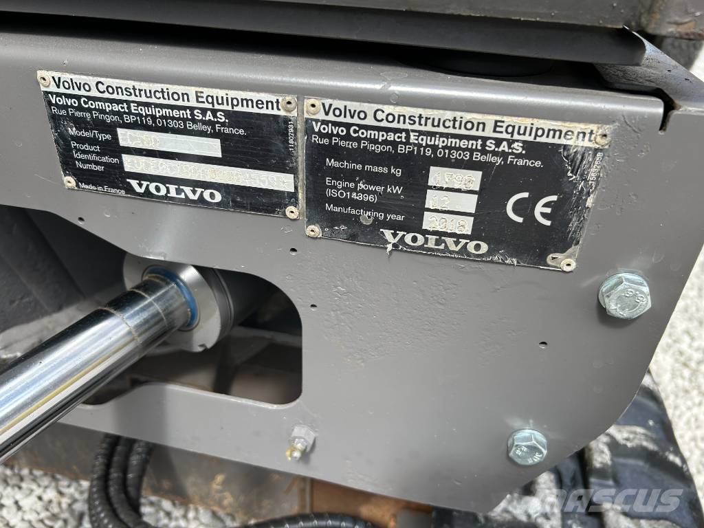 Volvo EC18D 小型挖掘机