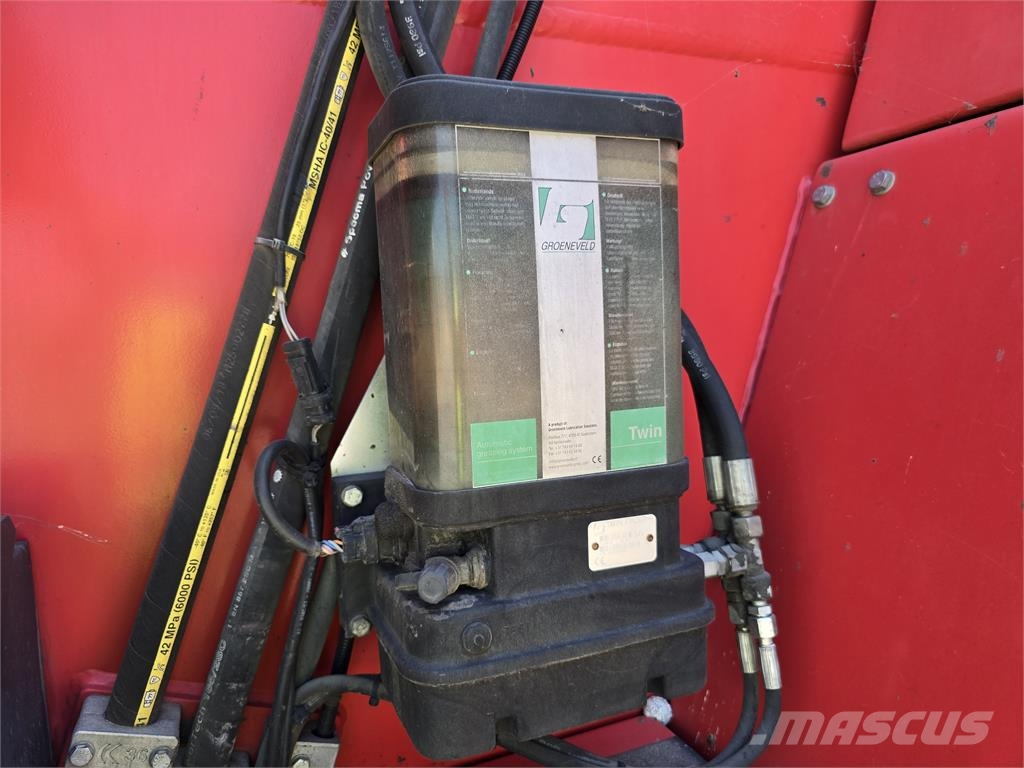 Kalmar DRG450-60S5 Reachstackers