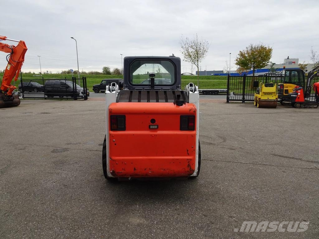 Bobcat S130 Skid steer loaders