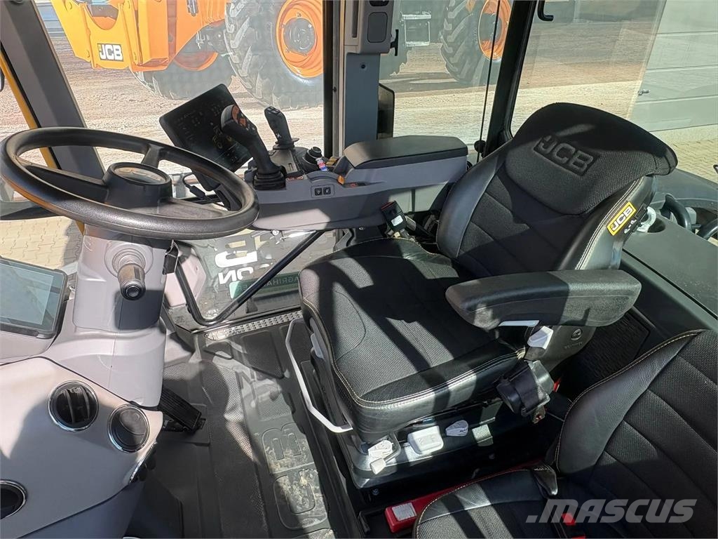 JCB 8330 iCON Traktori