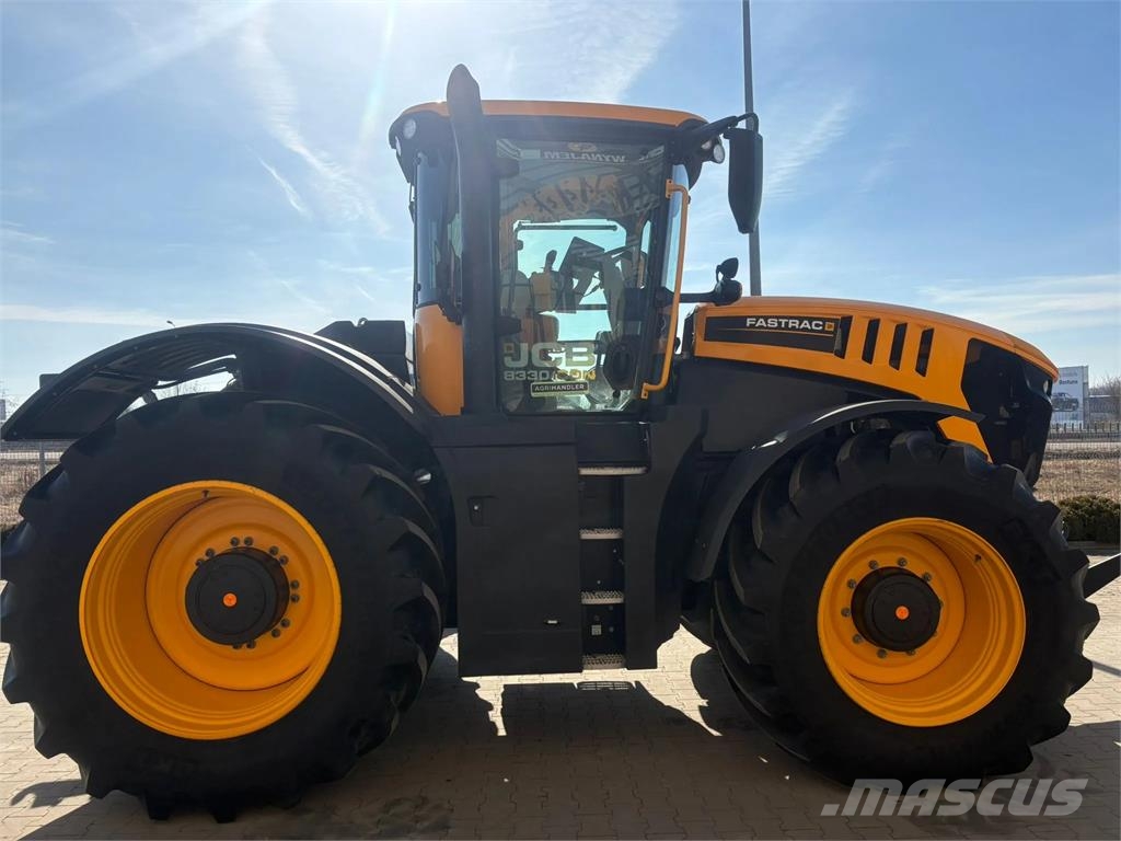 JCB 8330 iCON الجرارات