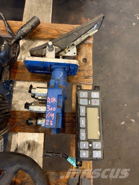 Doosan DL 300-5 USED CAB PARTS HYDRAULIC+ELECTRIC Cabine en interieur