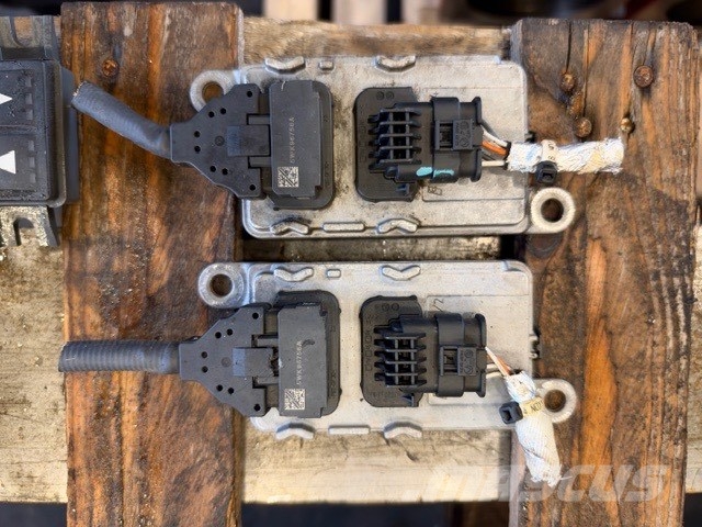 Doosan DL 300-5 USED CAB PARTS HYDRAULIC+ELECTRIC Cabine en interieur