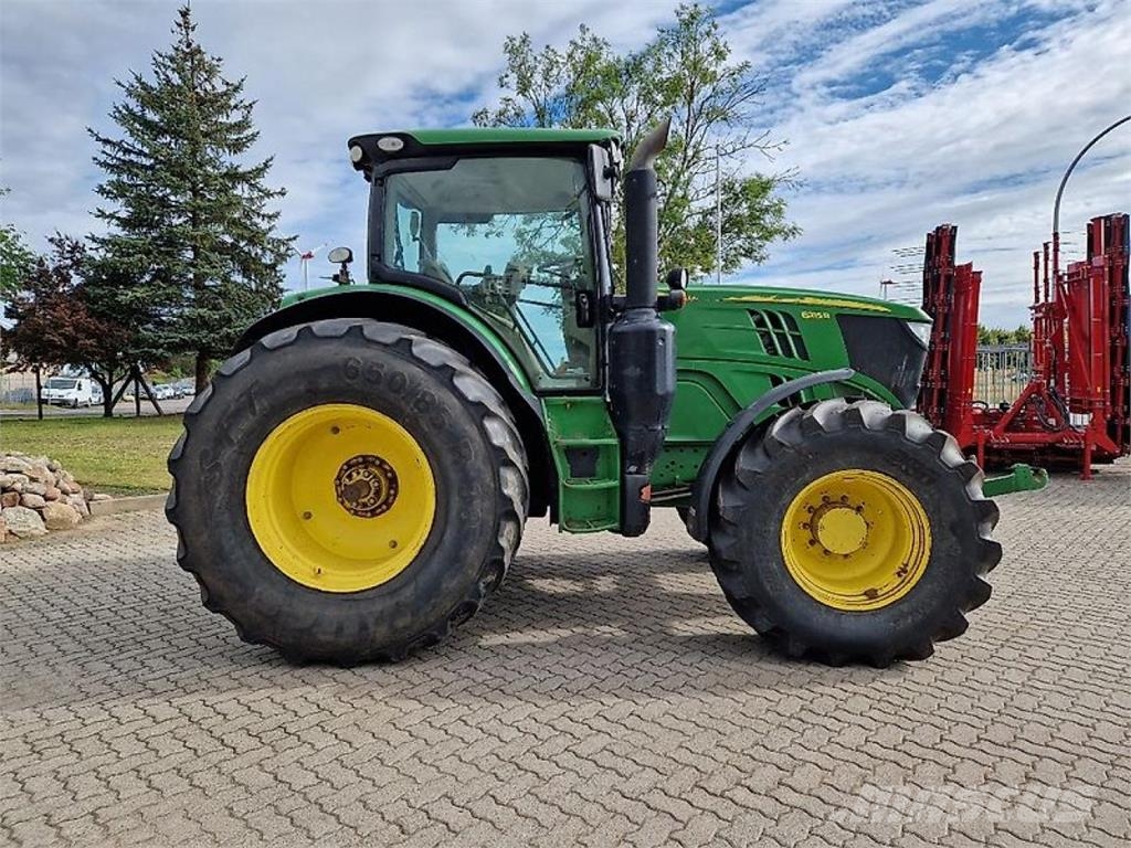 John Deere 6215R DirectDrive Traktoren