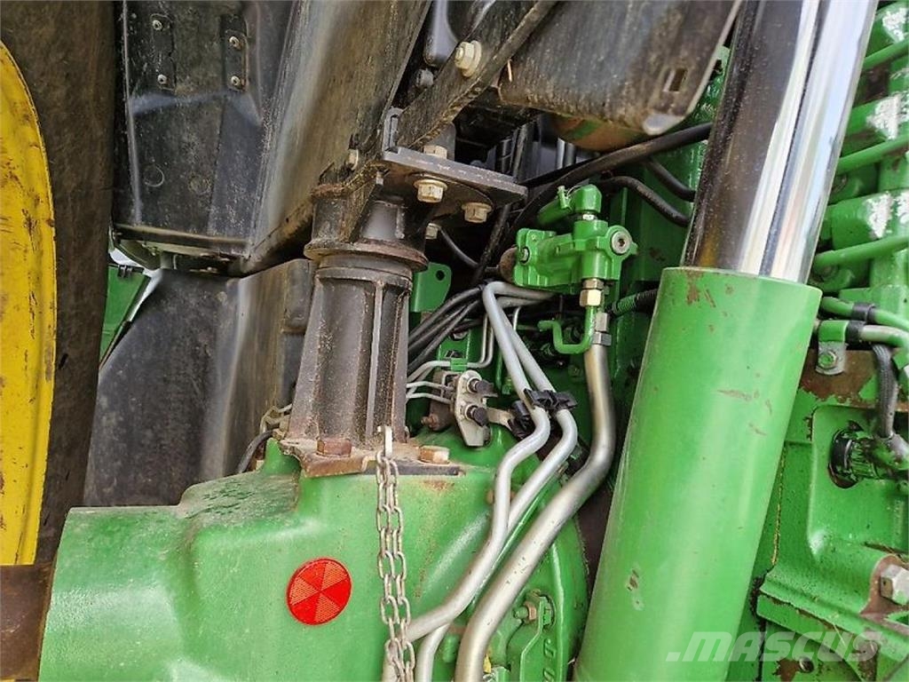 John Deere 6215R DirectDrive Traktoren