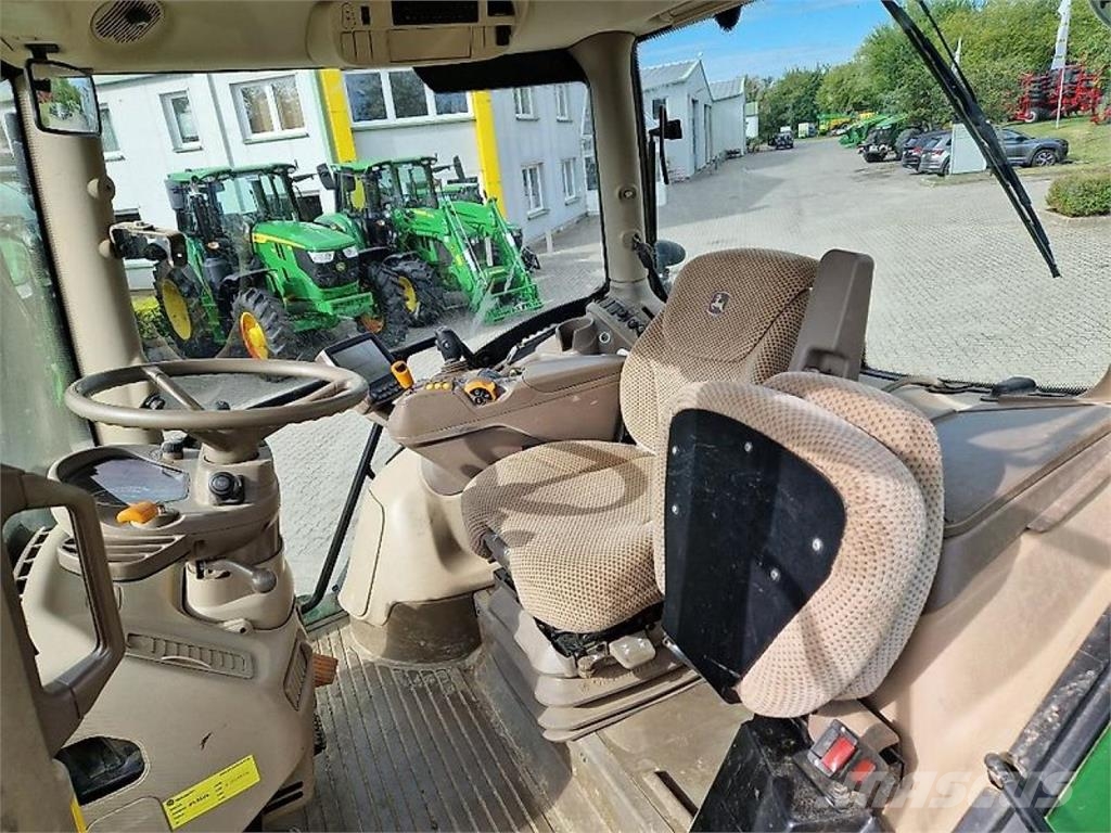 John Deere 6215R DirectDrive Traktoren