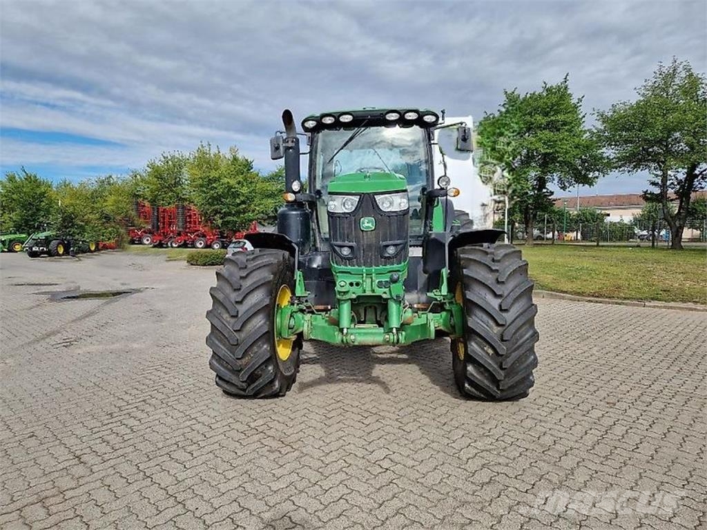 John Deere 6215R DirectDrive Traktoren