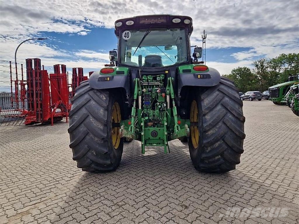 John Deere 6215R DirectDrive Traktoren