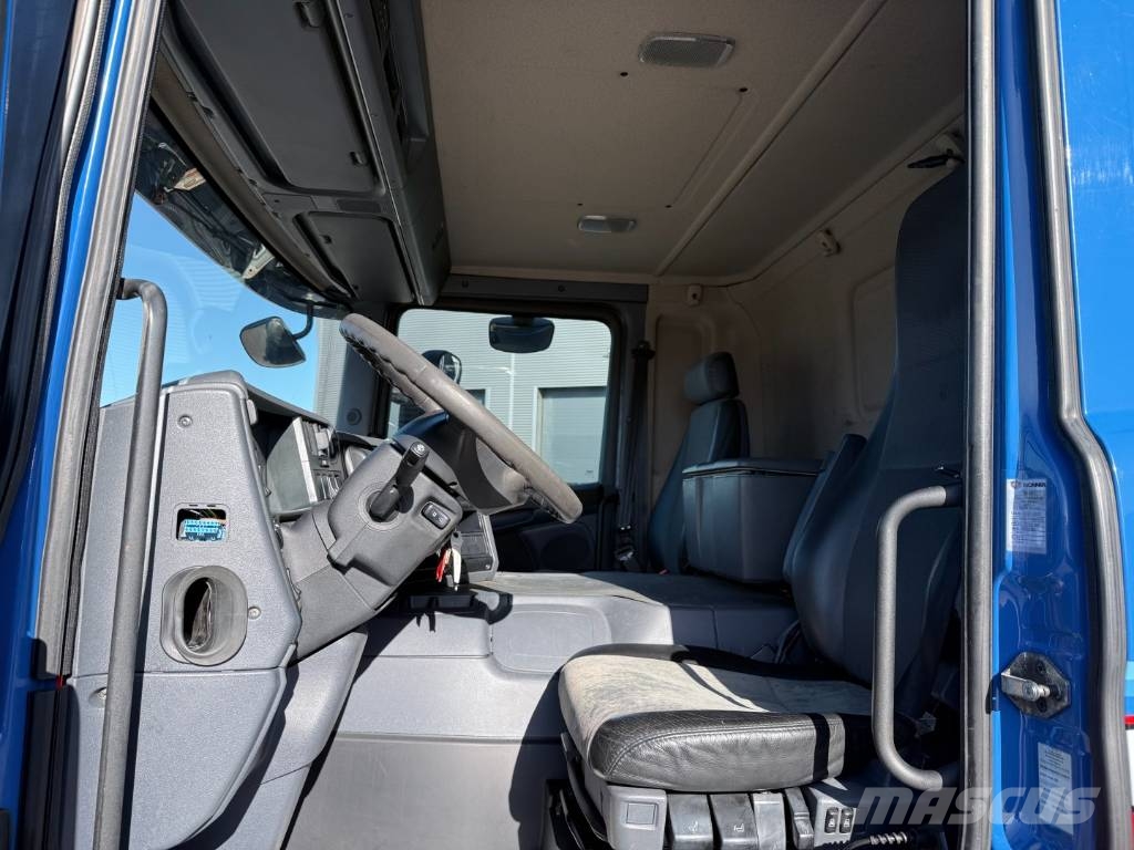Scania P280 4x2 Euro 5 7,7 m Curtainsider and Taillift Lastbil - Gardin