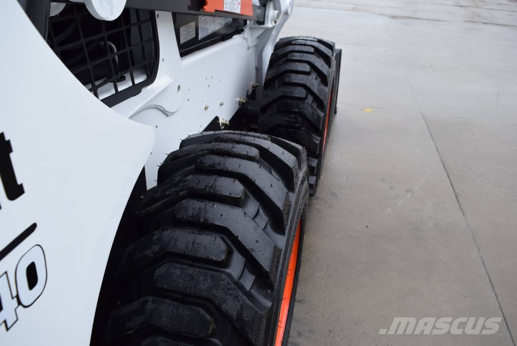 Bobcat S 740 Мини-погрузчики