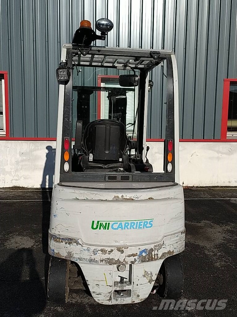 UniCarriers QX2-25 Elektriniai šakiniai krautuvai