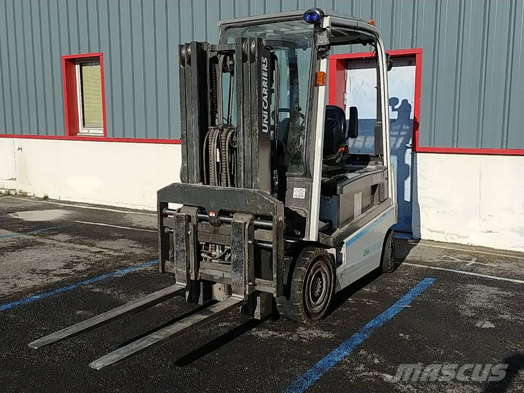 UniCarriers QX2-25 Elektriniai šakiniai krautuvai