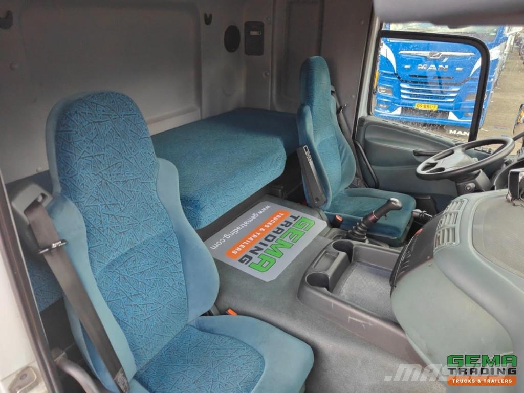 DAF CF75.310 4x2 Sleeper Euro3 - Manual Transmission - Vlačilci