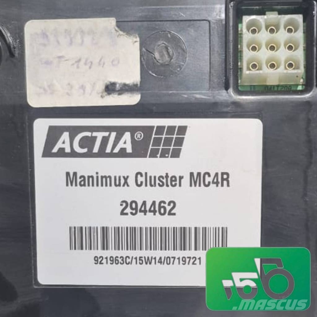 Manitou MLT 840-115 Dashboard Clocks Odometer 294462 Шасі