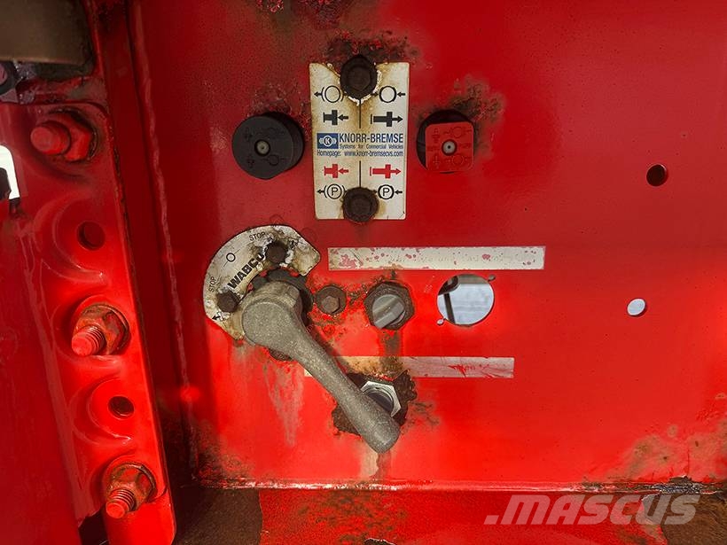 Kel-Berg Tipper / Kippauflieger 37 m3 Savivartės puspriekabės
