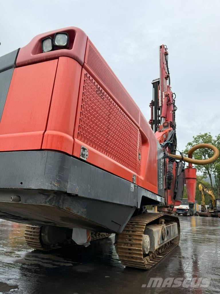 Sandvik Pantera DP 1100i/BJ2016/Motor 10279 H /Bohr 5365 H Гусеничные буровые установки