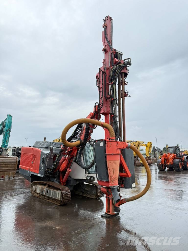Sandvik Pantera DP 1100i/BJ2016/Motor 10279 H /Bohr 5365 H Гусеничные буровые установки