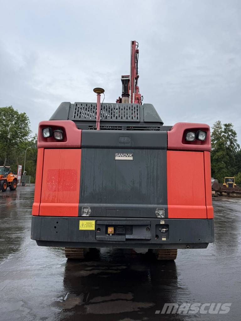 Sandvik Pantera DP 1100i/BJ2016/Motor 10279 H /Bohr 5365 H Гусеничные буровые установки