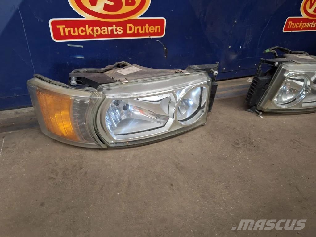 Scania 2x Koplamp origineel scania h7 トラック・トレーラー - 　その他