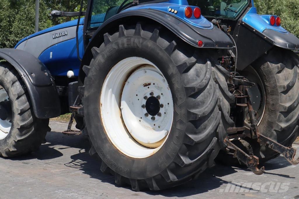 Valtra T160 AC5.5 | MANUEL | POWERSHIFT | DUTCH MACHINE Tractoren
